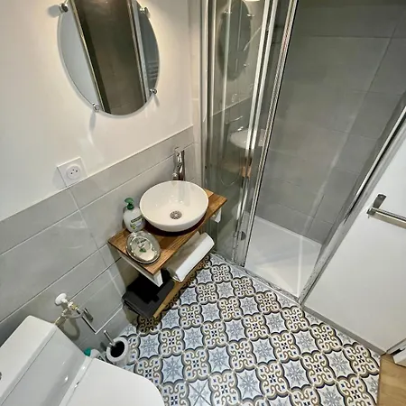 Cristallin Cocon En Duplex Sur Cour Apartamento